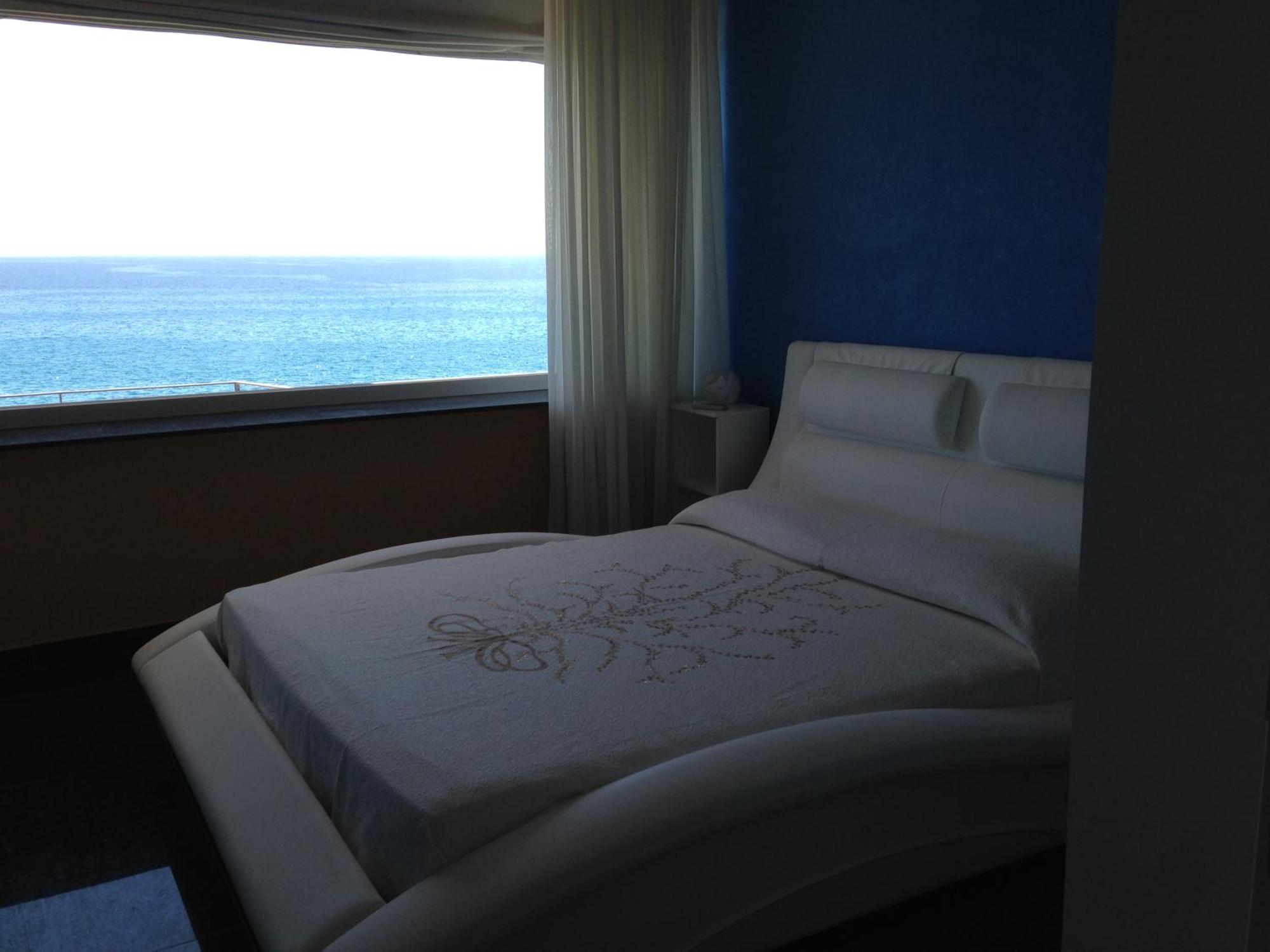 Hotel Palace Vista Mare Gallipoli Exterior photo