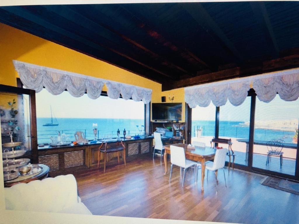 Hotel Palace Vista Mare Gallipoli Exterior photo